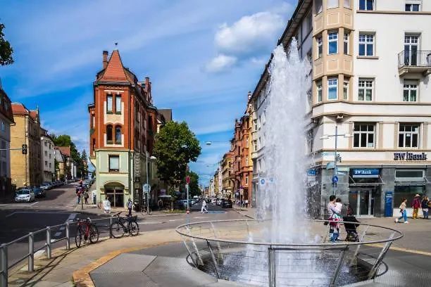 Zentrale Wohnung Am Marienplatz Fuer 8 Stuttgart