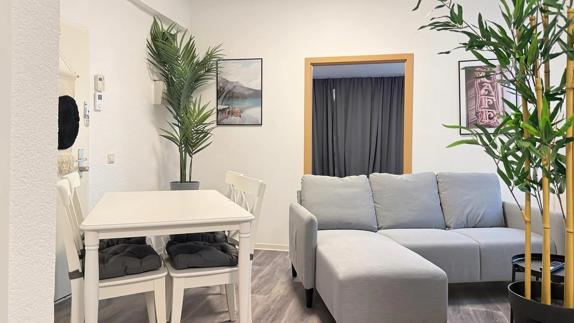 Apartment Zentrale Wohnung Am Marienplatz Fuer 8 Stuttgart