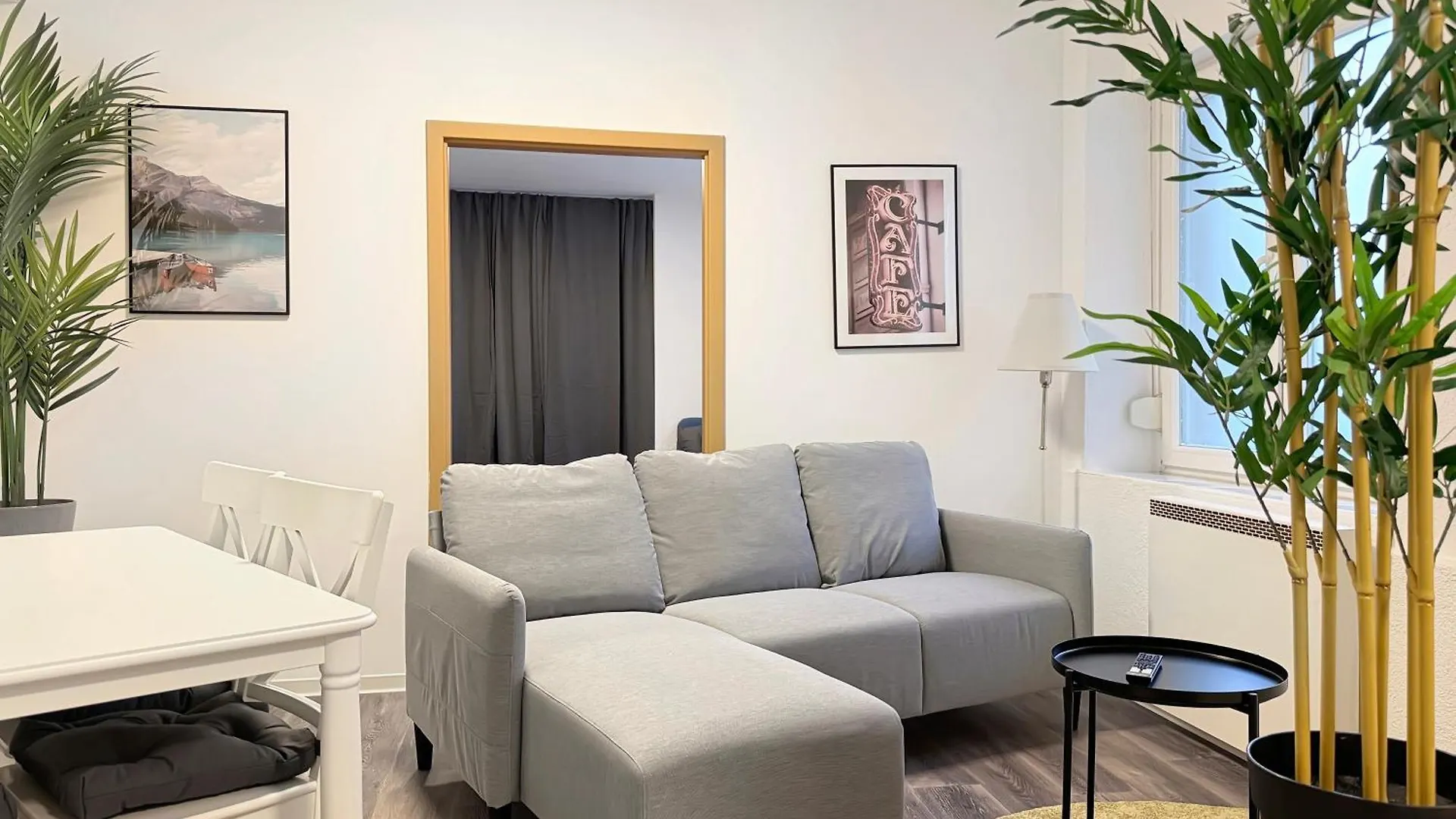 Zentrale Wohnung Am Marienplatz Fuer 8 Stuttgart 0*,  Germany
