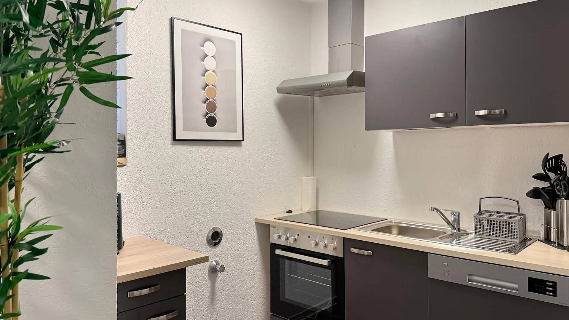 Apartment Zentrale Wohnung Am Marienplatz Fuer 8 Stuttgart
