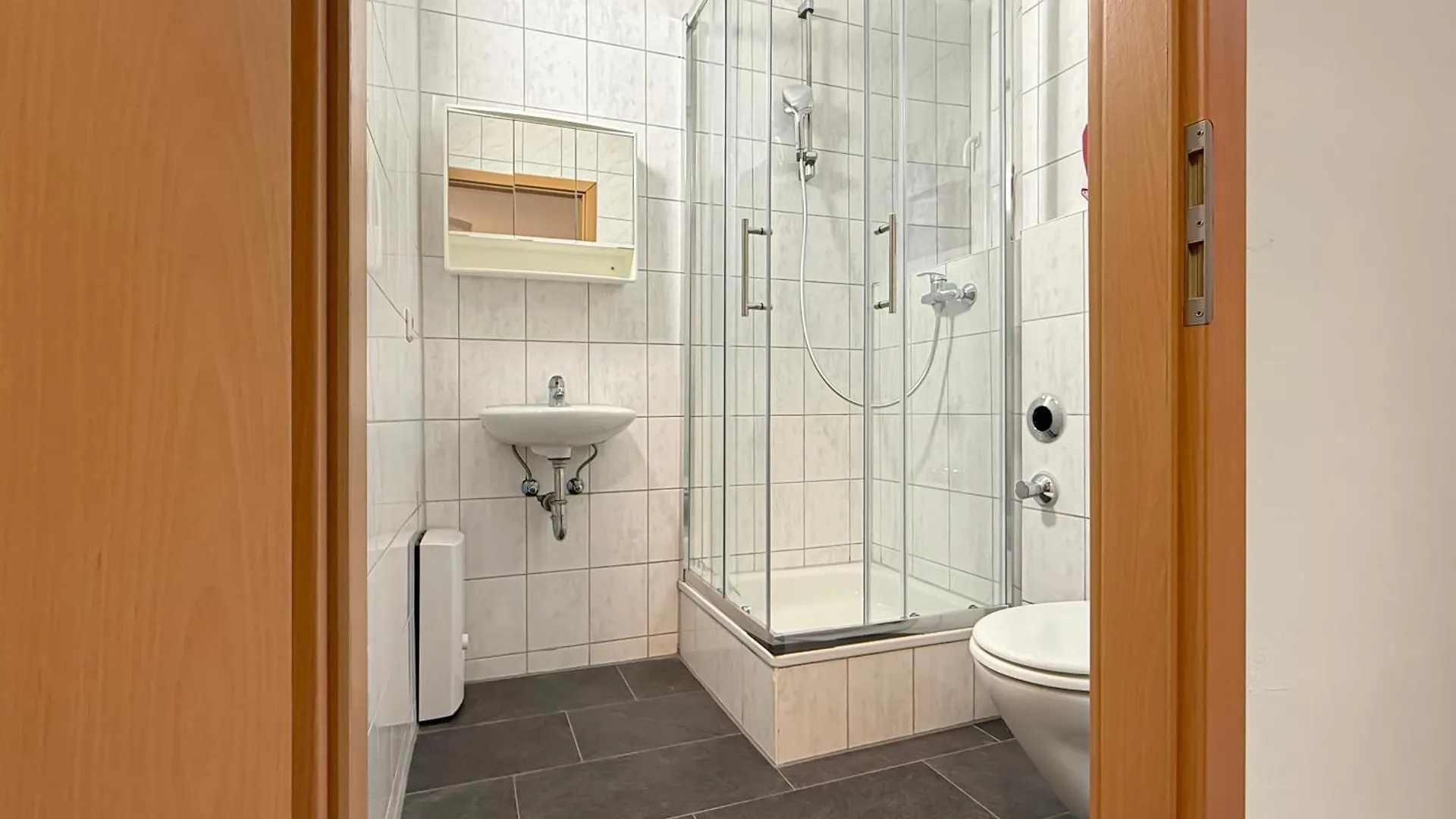 Zentrale Wohnung Am Marienplatz Fuer 8 Stuttgart 0*,  Germany